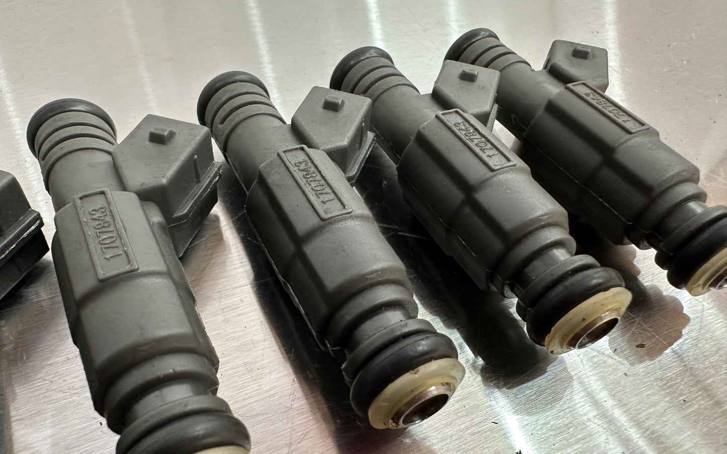Ford Mustang Bosch Fuel Injectors Aftermarket 0280155823 #01