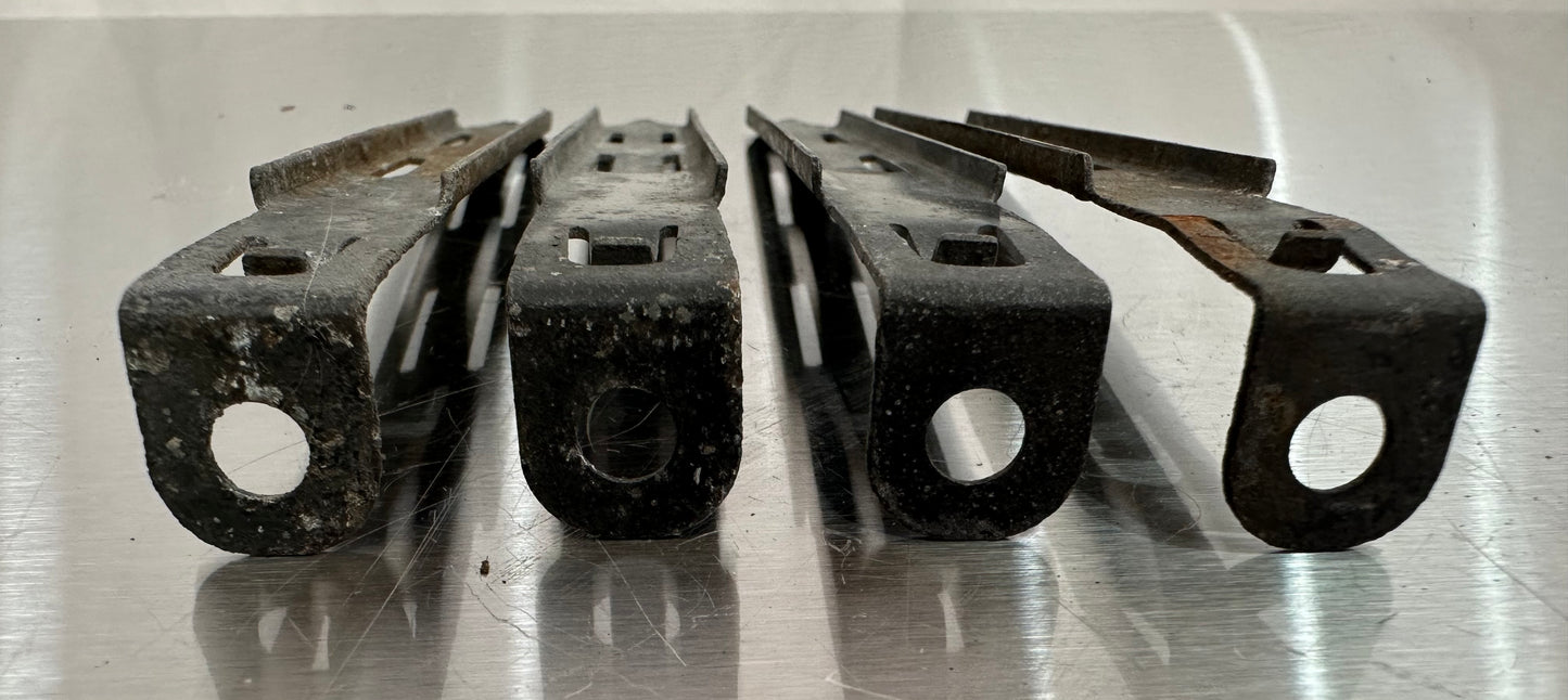 99-04 Ford Mustang Headlight Mounting Instalation Tie Down Retainer Clips OEM #01