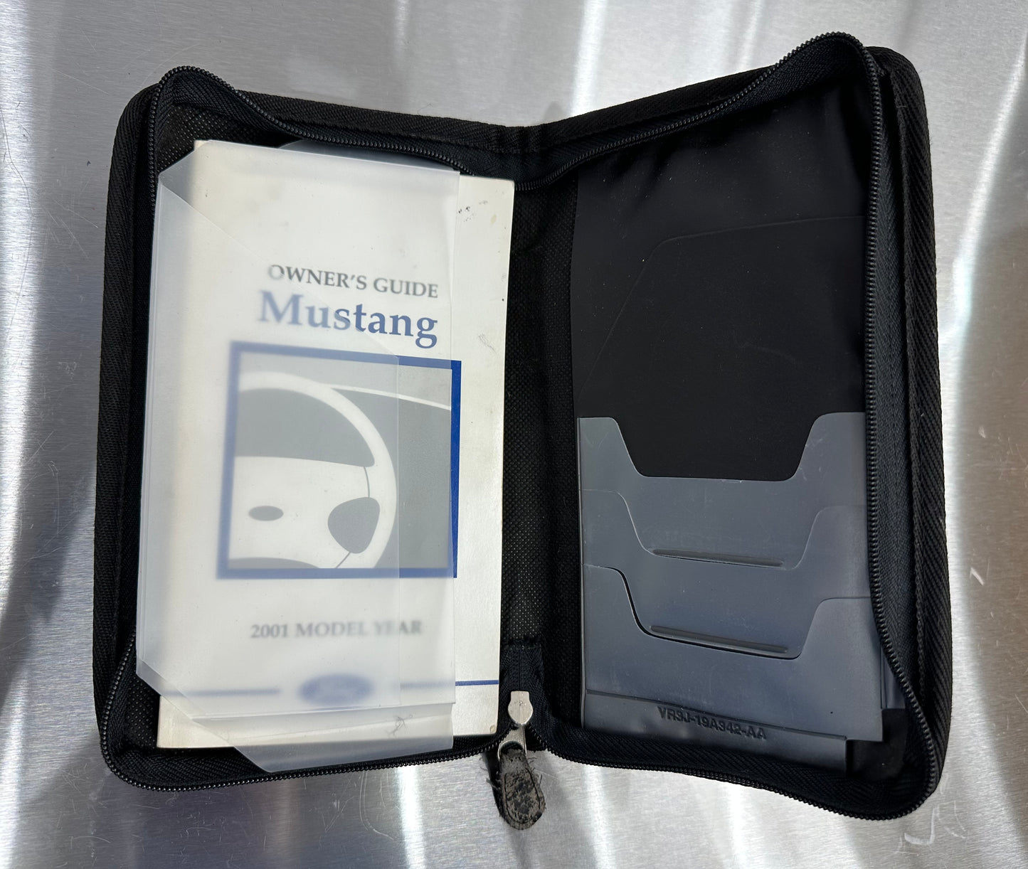 01 Ford Mustang Owners Manual Operators User Guide W/ Zipper Pouch OEM 1R3J-19A321-AC, YR3J-19A342-AA #01
