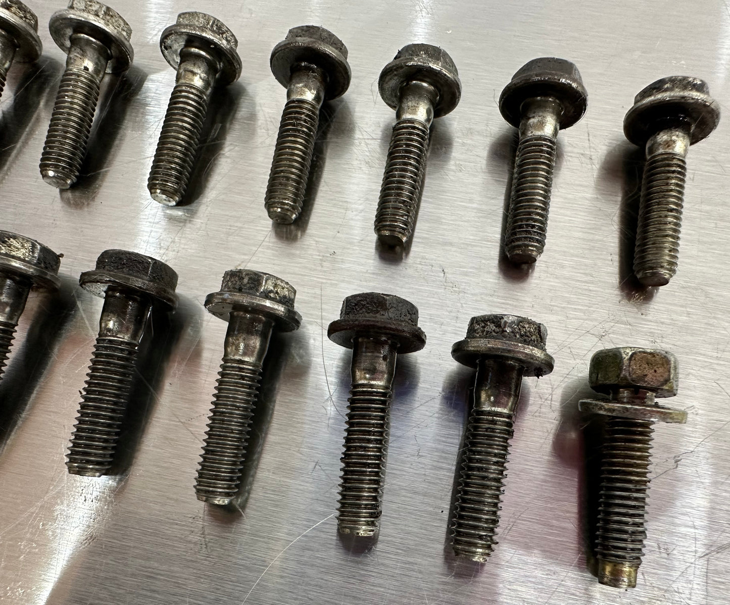 99-04 Ford Mustang Trick Flow Valve Covers W/ Bolts Aftermarket #YB