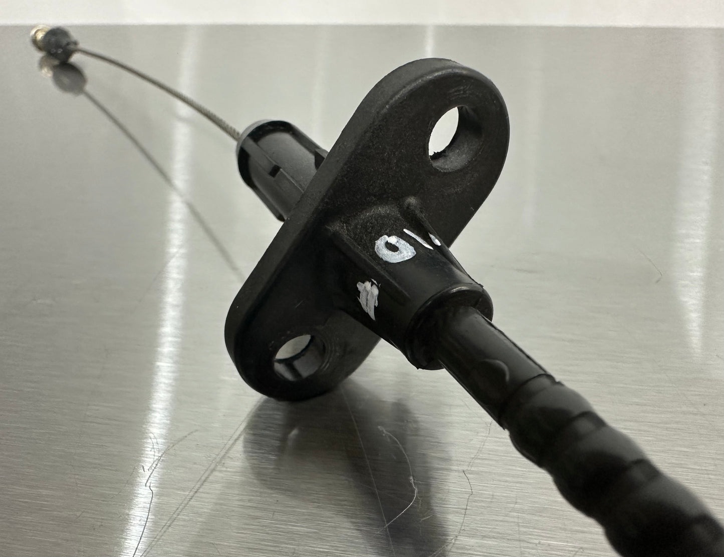 99-04 Ford Mustang GT Throttle Cable OEM F8ZC-9A758-CC #01