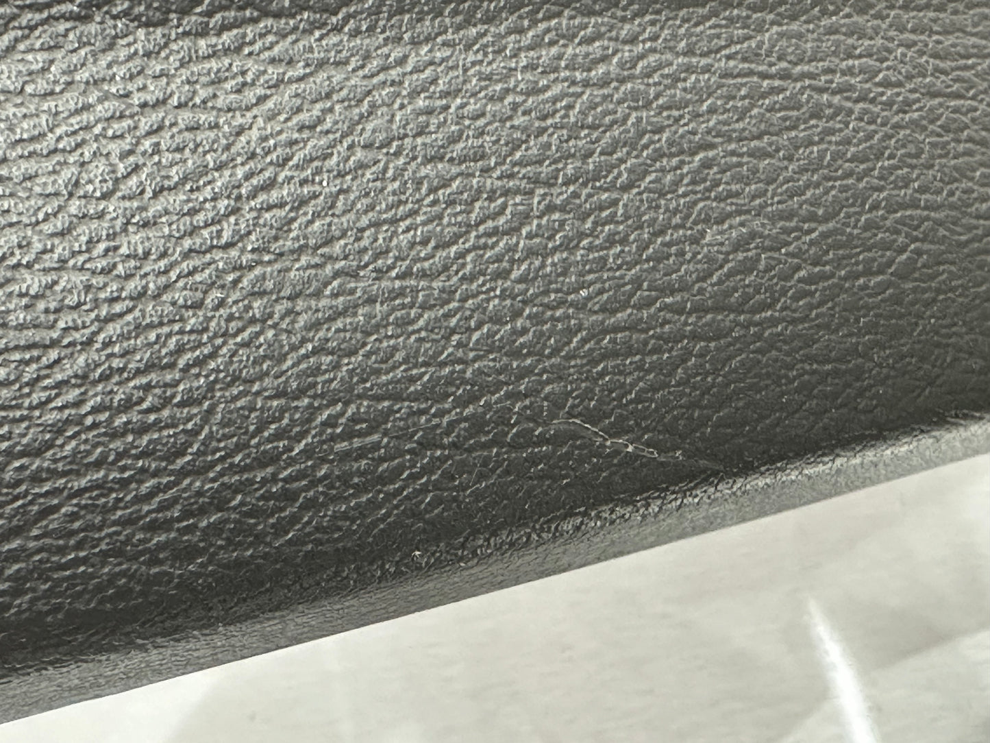 99-04 Ford Mustang Door Sill RH Passenger OEM YR33-6313200-AAW #01