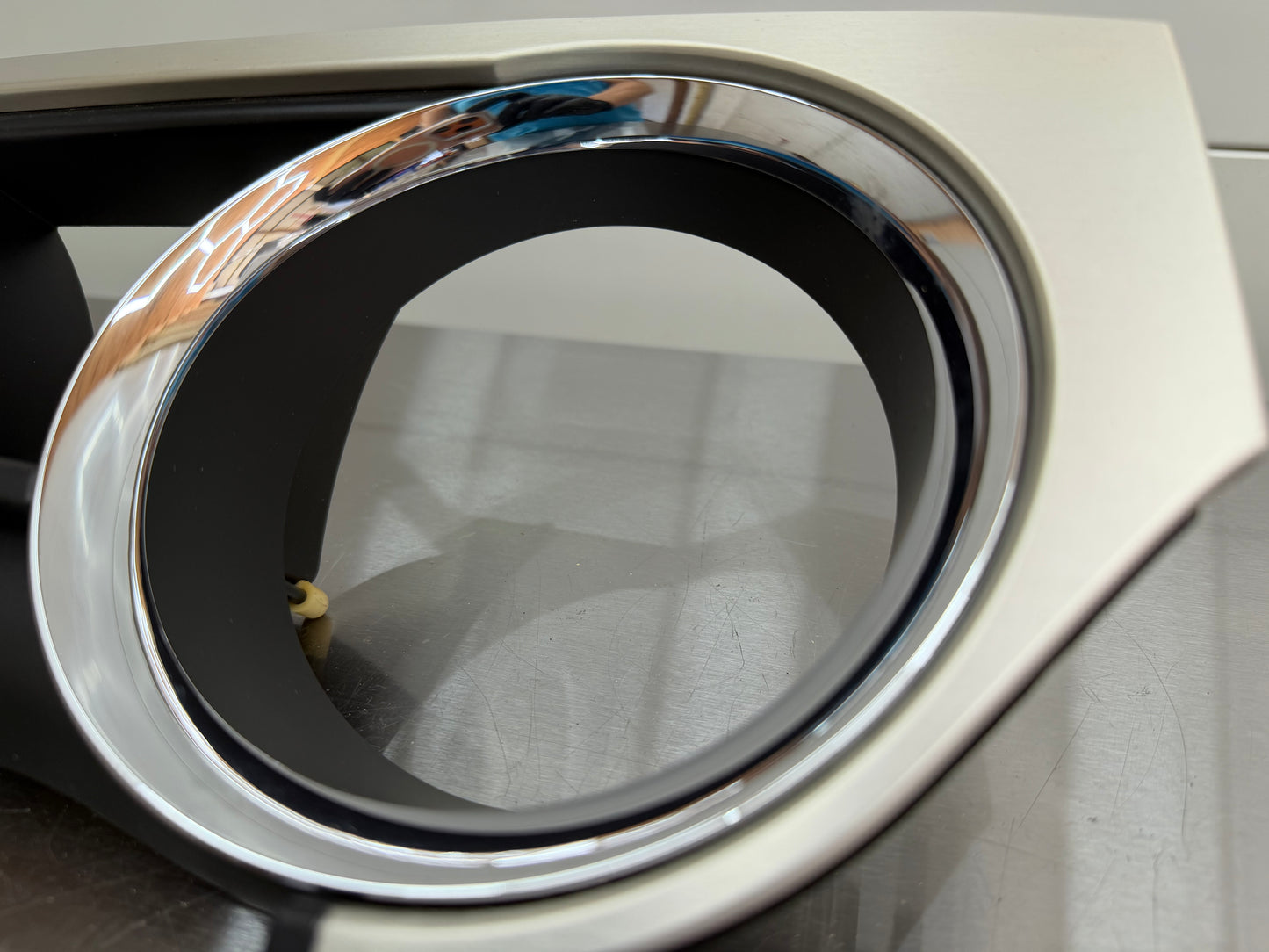 05-14 Ford Mustang Speedometer Instrument Cluster Trim Bezel OEM 63044D70-PIA05 #00