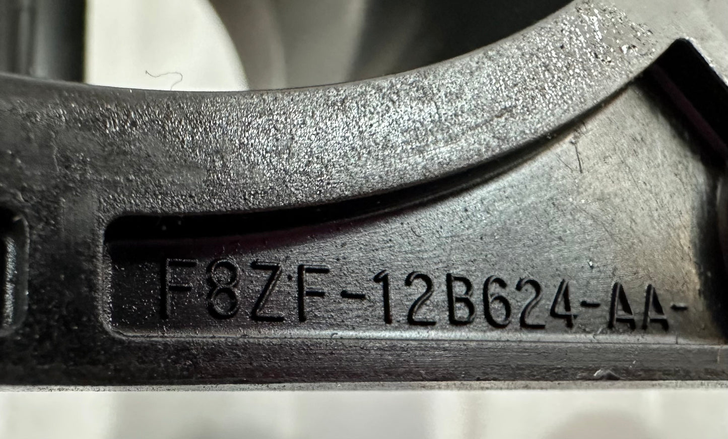 99-04 Ford Mustang MAF Mass Flow Air Center Sensor 2V OEM F6UF-12B579-AA, F8ZF-12B644-AA #01