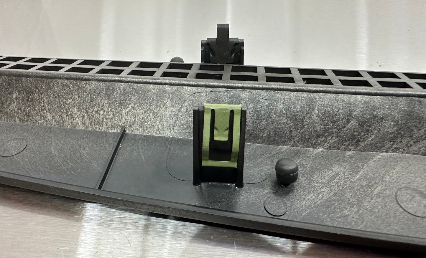 99-04 Ford Mustang Upper Dash Defrost Vent OEM 1R3X-63046B62-BAW #01