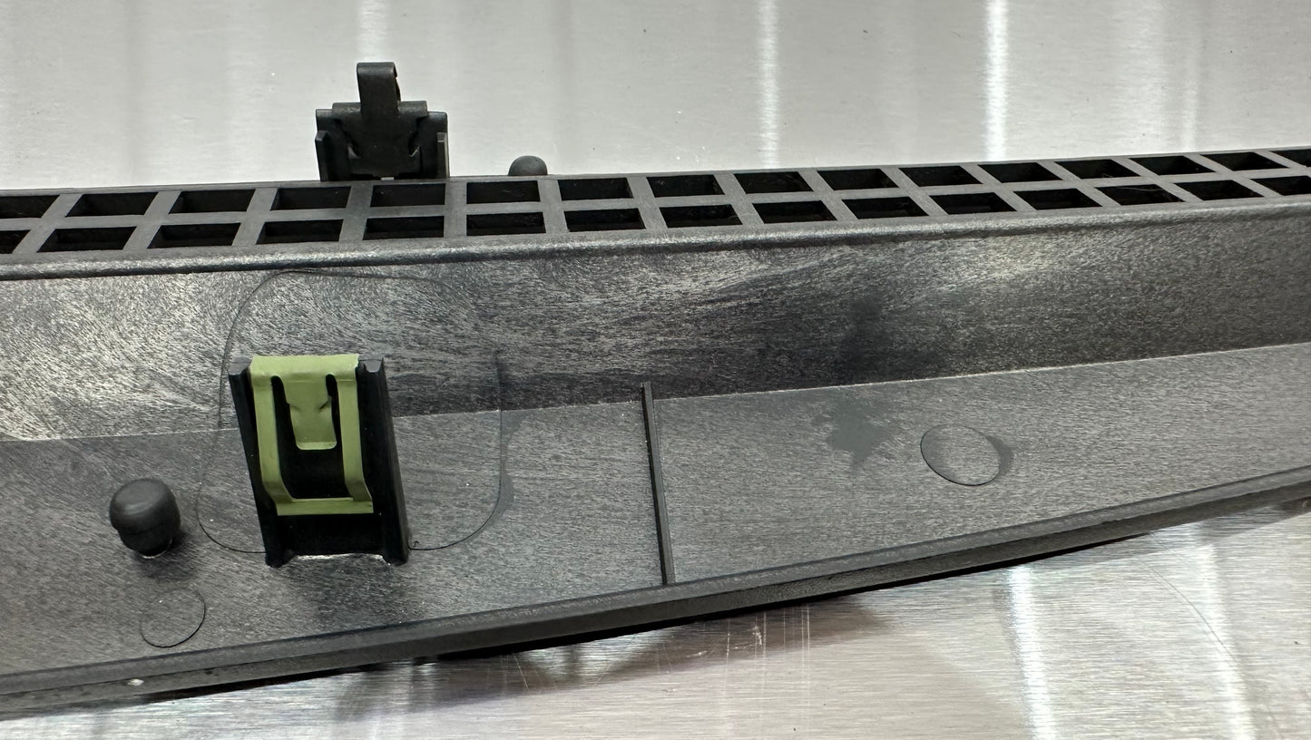 99-04 Ford Mustang Upper Dash Defrost Vent OEM 1R3X-63046B62-BAW #01