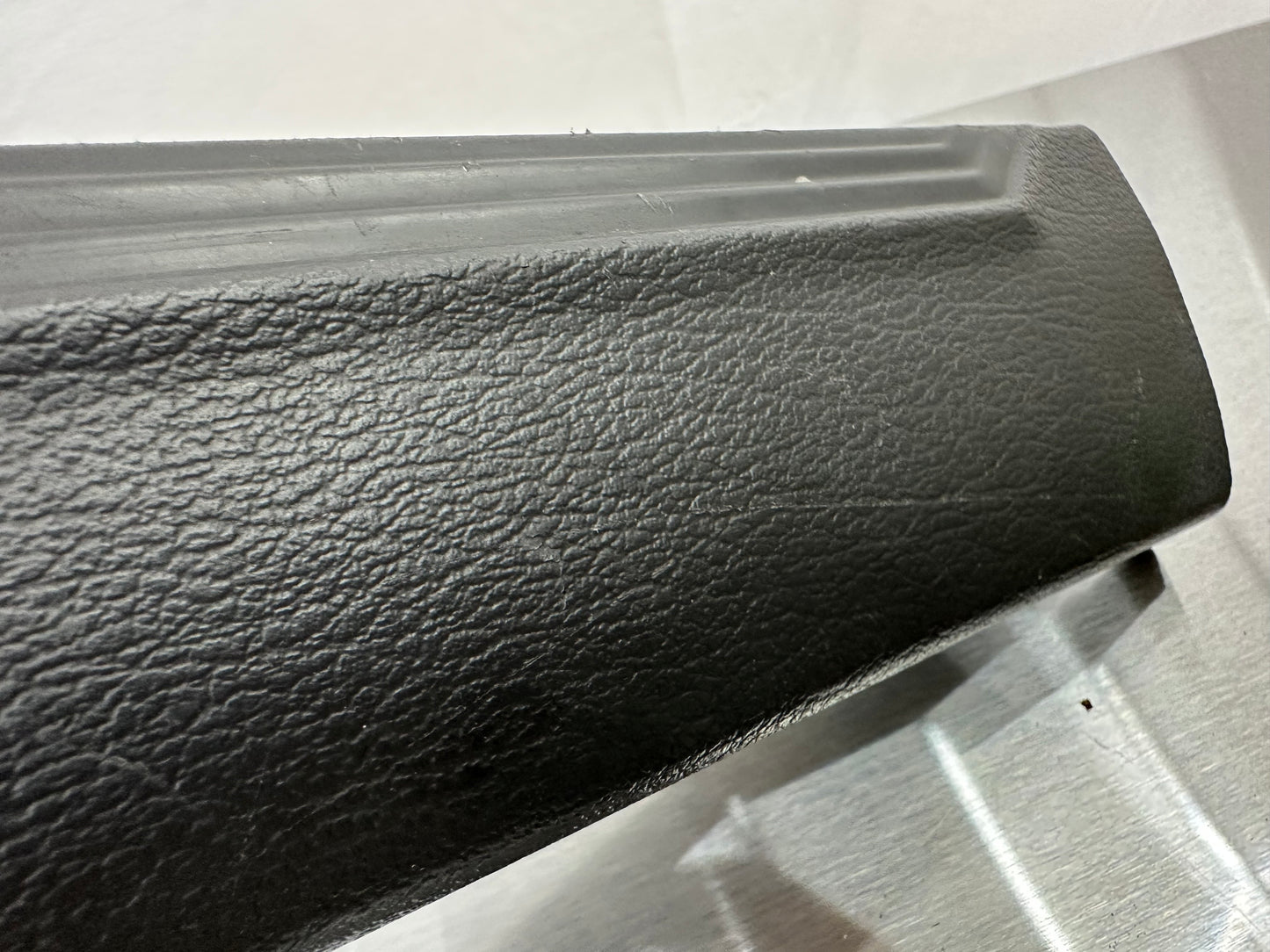 99-04 Ford Mustang Door Sill RH Passenger OEM YR33-6313200-AAW #01