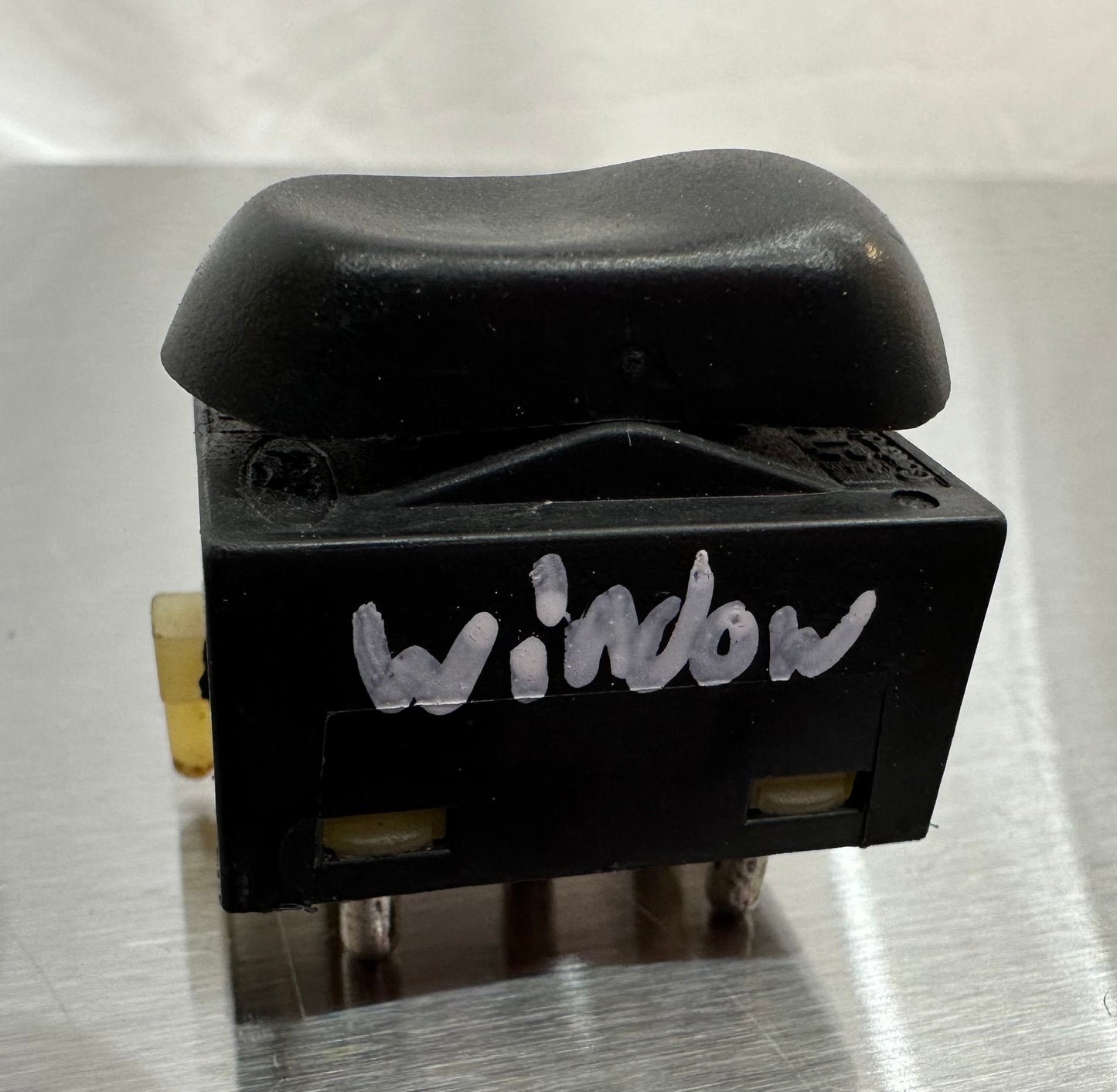 99-04 Ford Mustang Power Window Switch Button OEM F4ZB-14529-AA #01