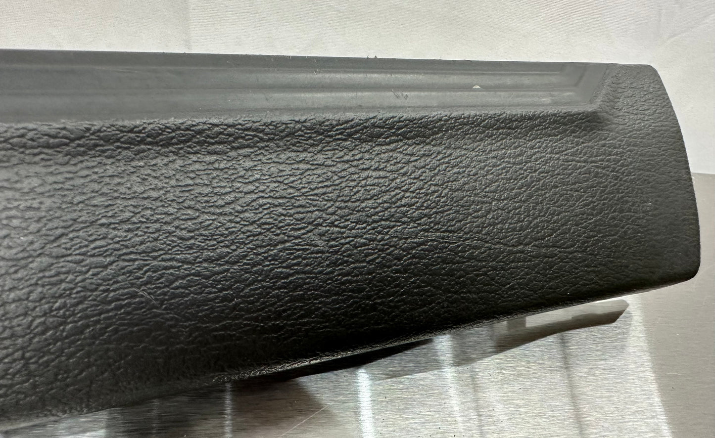 99-04 Ford Mustang Door Sill RH Passenger OEM YR33-6313200-AAW #01