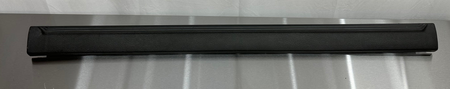 99-04 Ford Mustang Door Sill RH Passenger OEM YR33-6313200-AAW #01