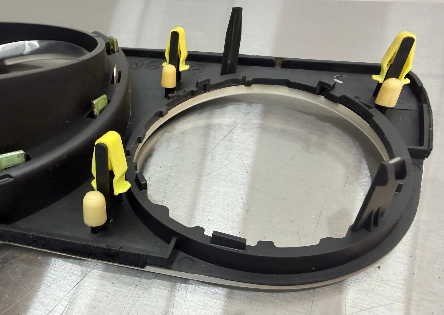 05-14 Ford Mustang Speedometer Instrument Cluster Trim Bezel OEM 63044D70-PIA05 #00