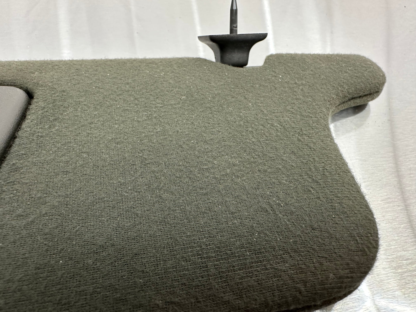 99-04 Ford Mustang Sun Visor W/ Mirror LH Driver Side OEM E97B-1004132-AAW, V66170 #01