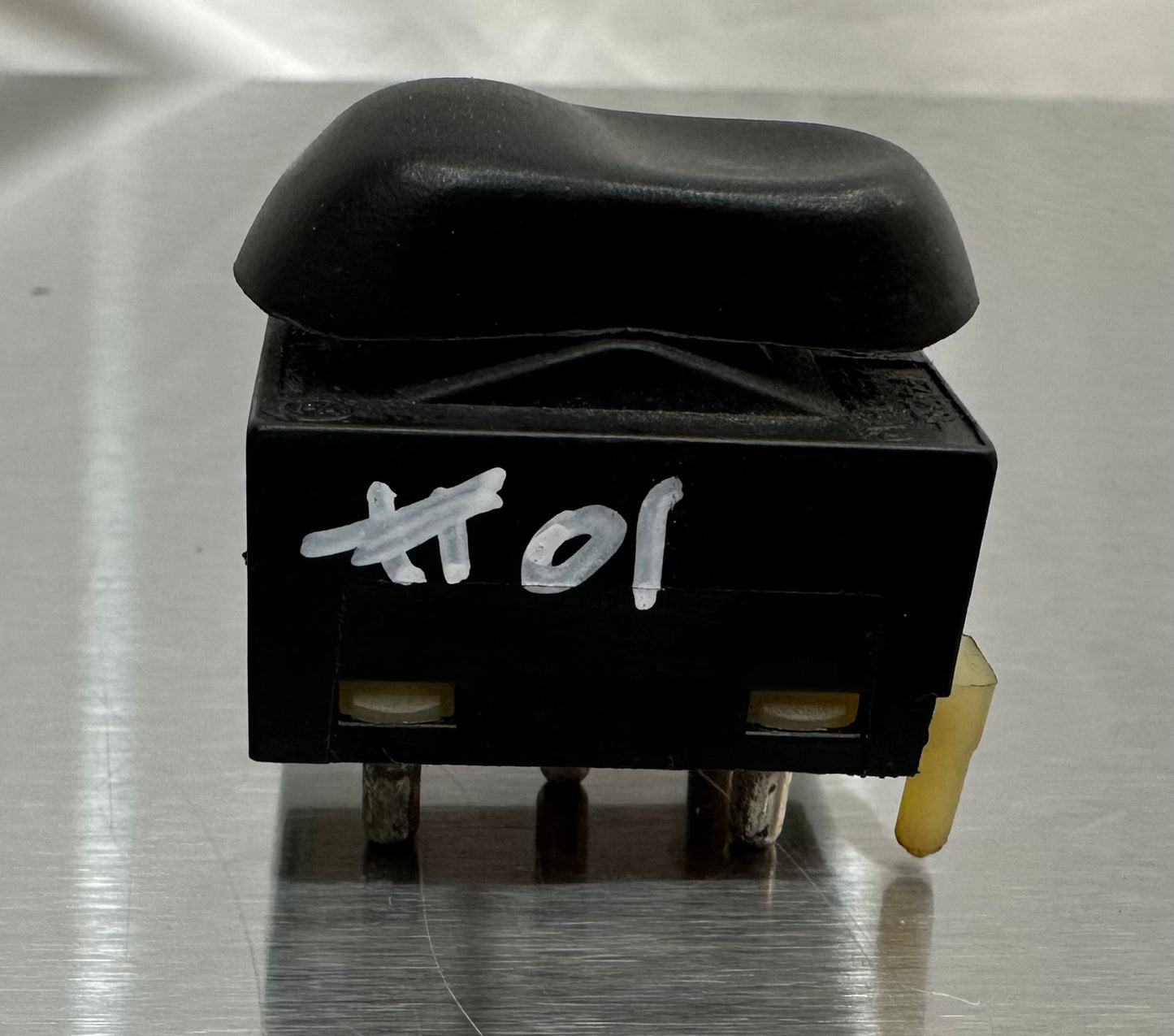 99-04 Ford Mustang Power Window Switch Button OEM F4ZB-14529-AA #01