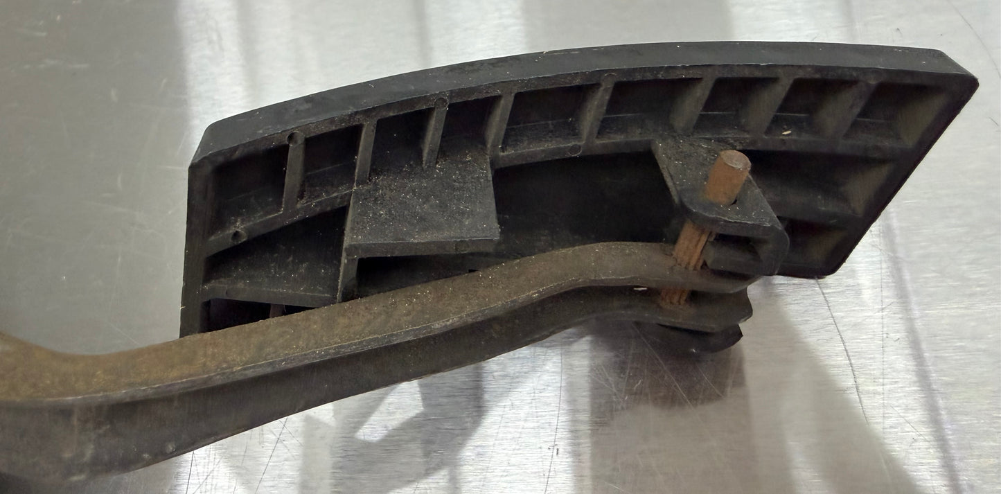 99-04 Ford Mustang Gas Pedal Assembly OEM #03