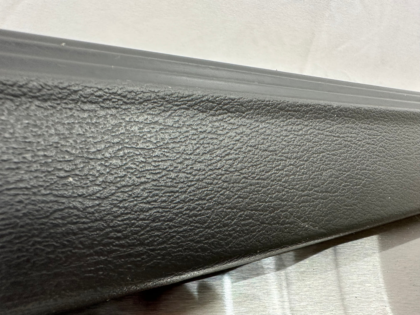 99-04 Ford Mustang Door Sill RH Passenger OEM YR33-6313200-AAW #01