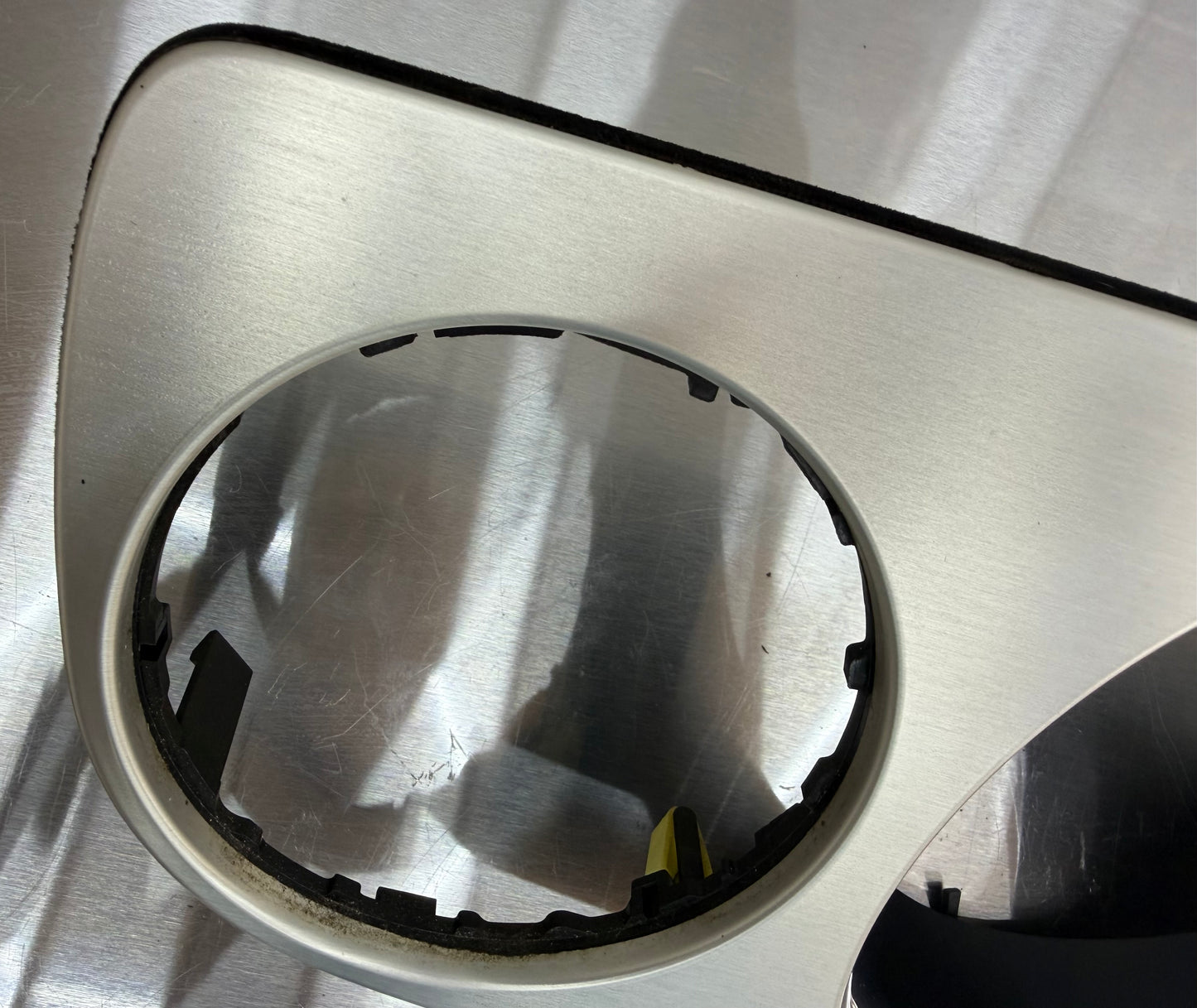 05-14 Ford Mustang Speedometer Instrument Cluster Trim Bezel OEM 63044D70-PIA05 #00