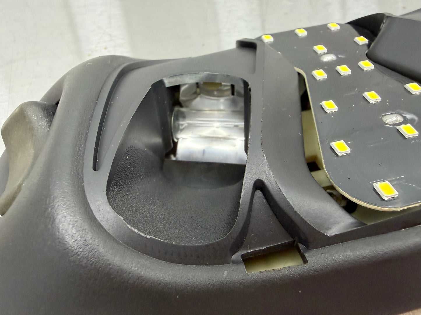 99-04 Ford Mustang Interior Overhead Dome Light OEM With aftermarket LED Light F4DB-13776-BCW #03