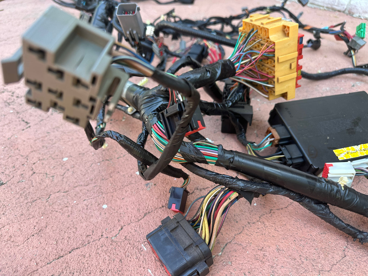 99-04 Ford Mustang Dash Harness OEM YR33-19B516-AA, 1R33-19B113-AB, 1R33-14401-AH, YR33-14B205-AB #01