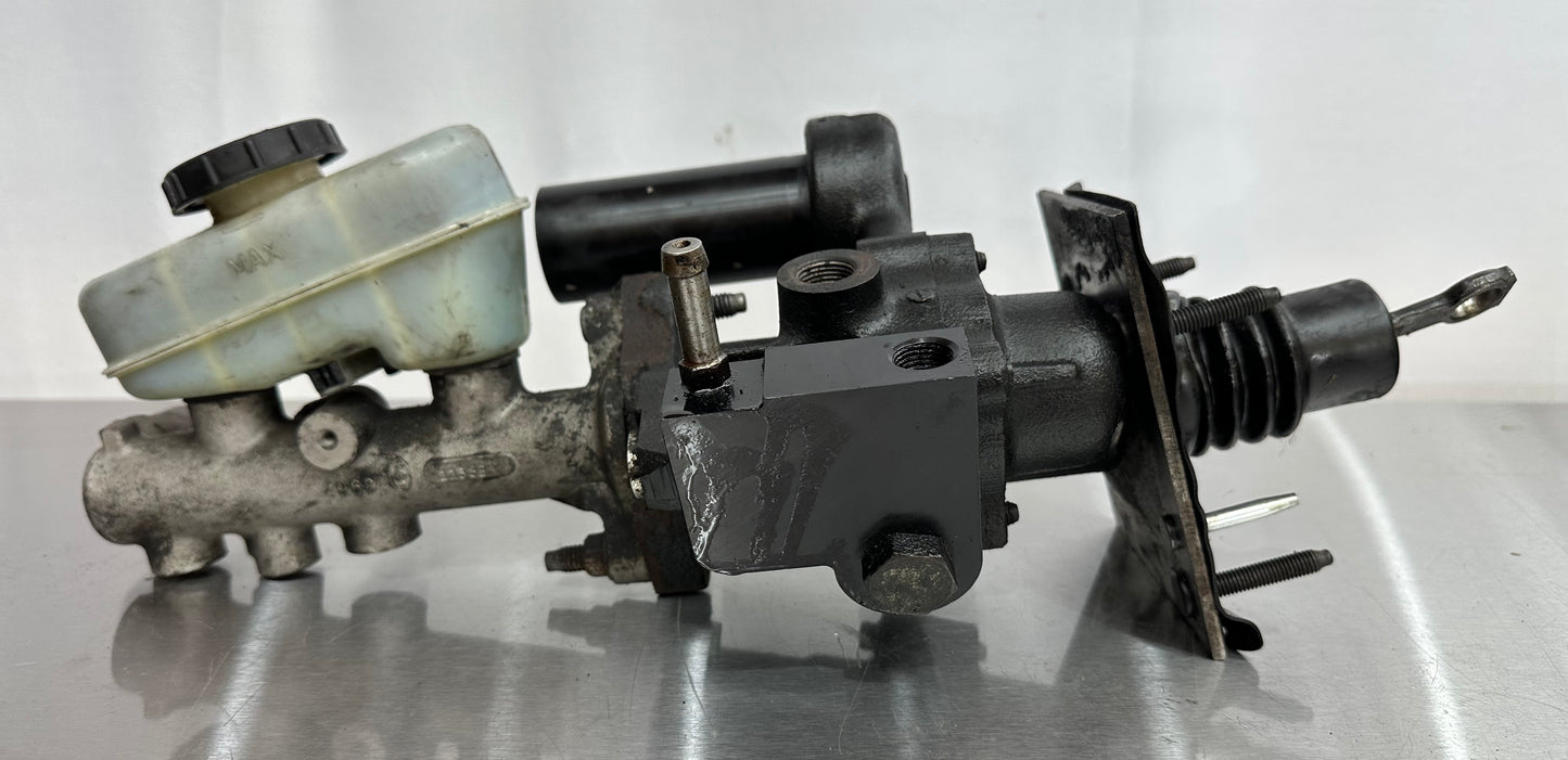 99-04 Ford Mustang Hydroboost W/ Lines OEM XR33-3A719-BD #01