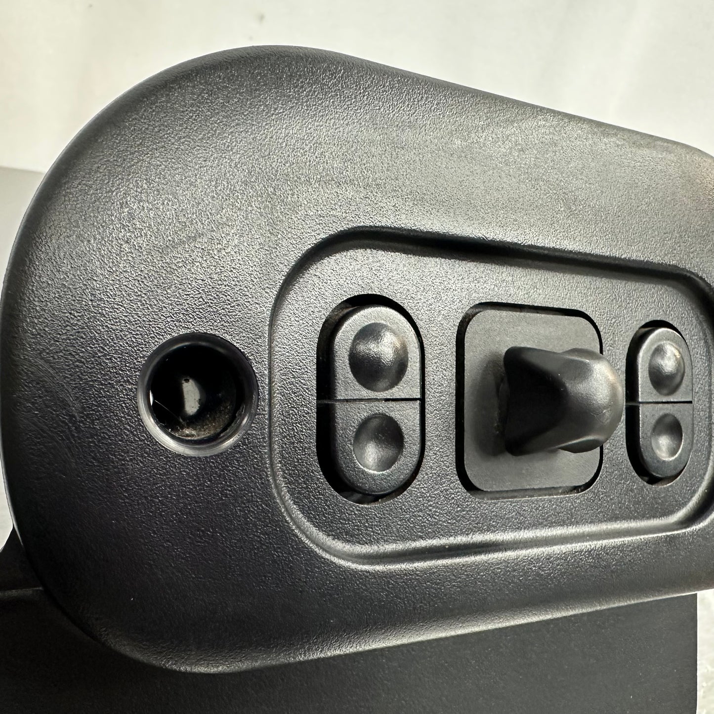 99-04 Ford Mustang Driver LH Power Seat 6-Way Control Switch Panel OEM XR3X-14A706-AAW #01