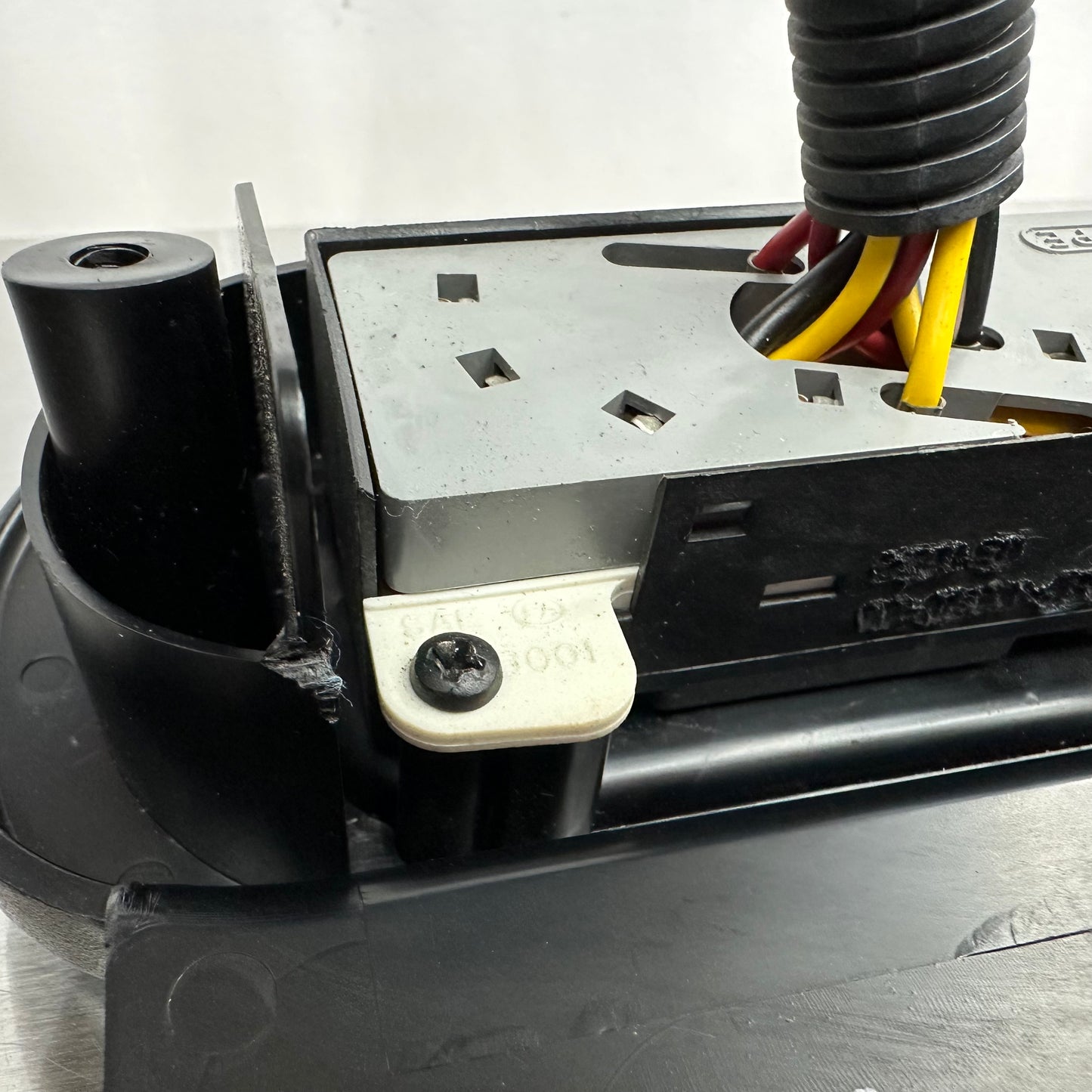 99-04 Ford Mustang Driver LH Power Seat 6-Way Control Switch Panel OEM XR3X-14A706-AAW #01