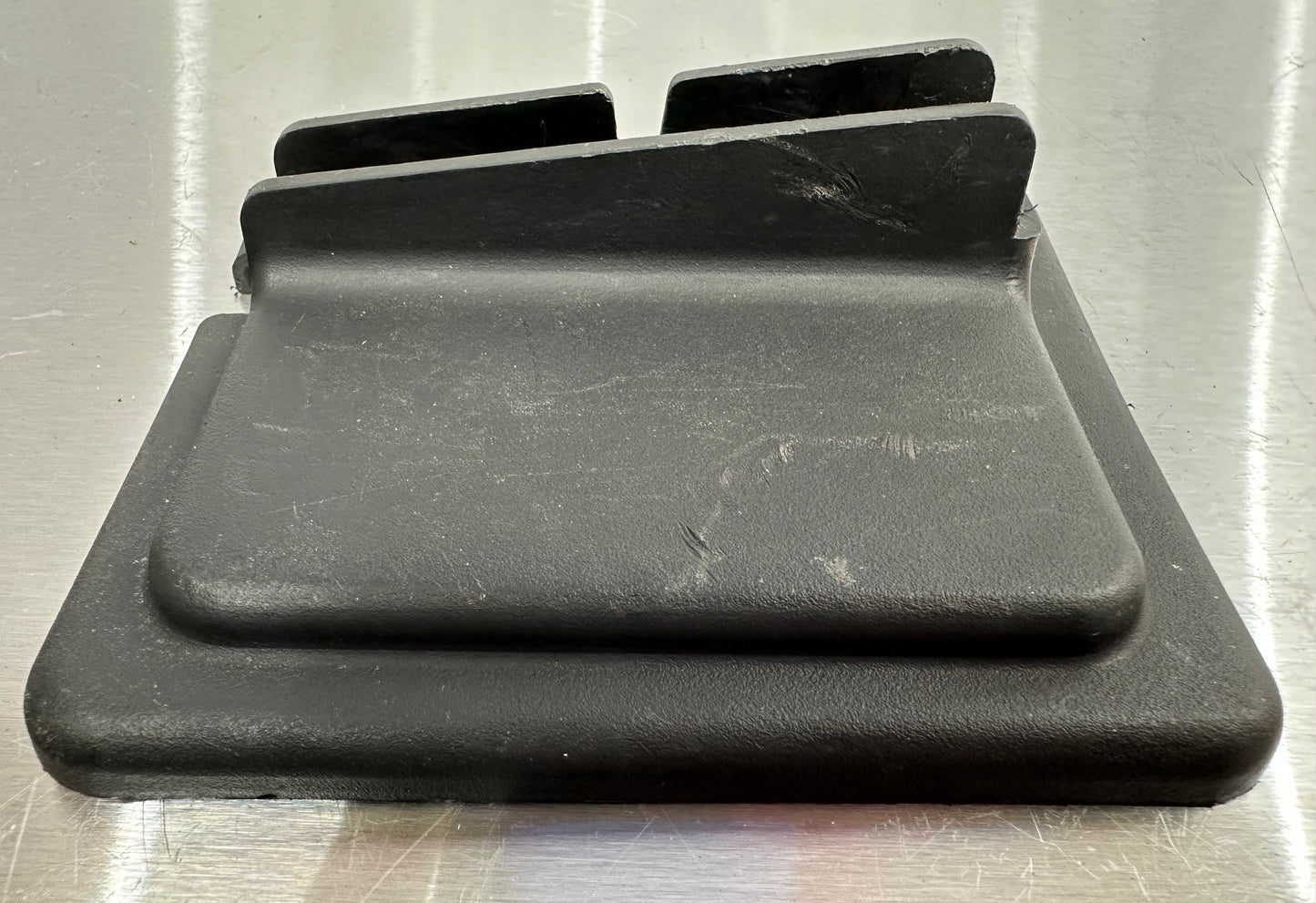 99-04 Ford Mustang Seat Bolt Track Cover (Set of 4) XR33-63618C82-AB, XR33-63618C82-BB, XR33-63618C84-BB, XR33-63618C84-AB OEM #01