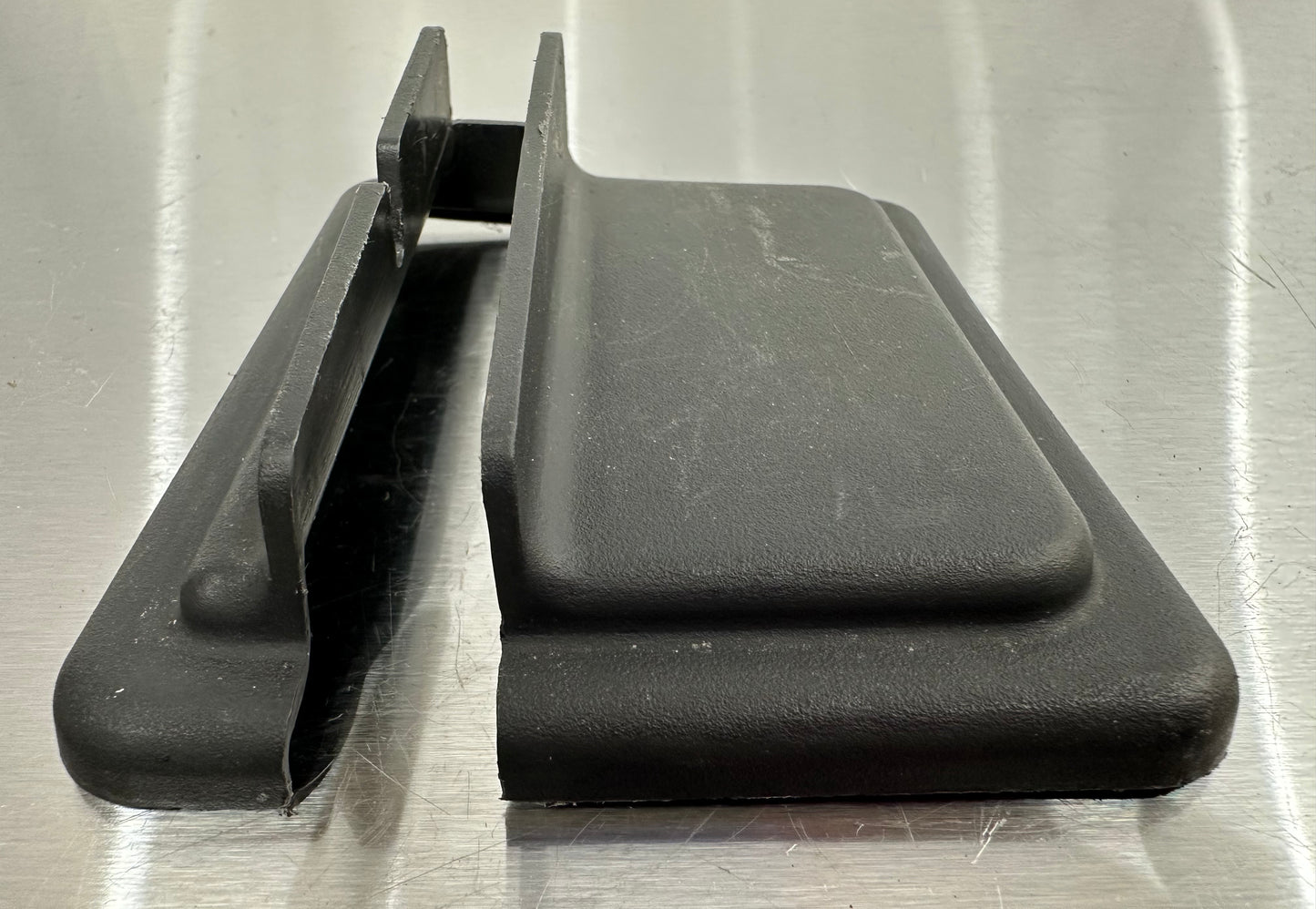 99-04 Ford Mustang Seat Bolt Track Cover (Set of 4) XR33-63618C82-AB, XR33-63618C82-BB, XR33-63618C84-BB, XR33-63618C84-AB OEM #01