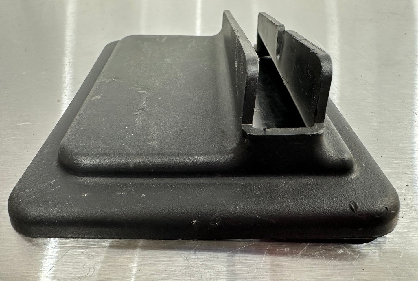 99-04 Ford Mustang Seat Bolt Track Cover (Set of 4) XR33-63618C82-AB, XR33-63618C82-BB, XR33-63618C84-BB, XR33-63618C84-AB OEM #01