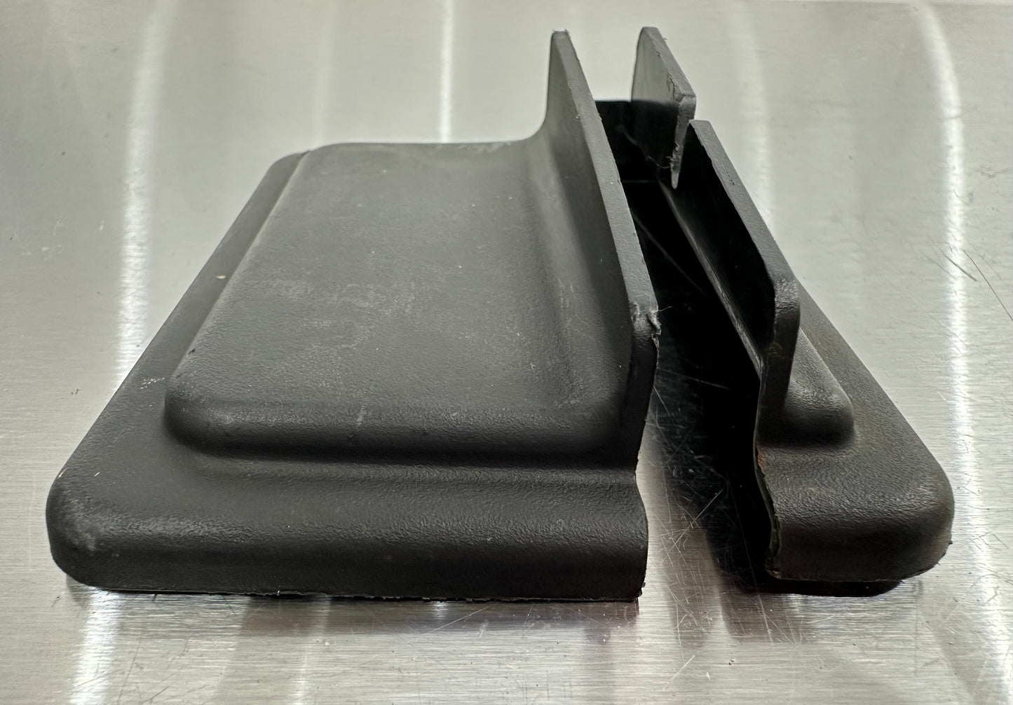 99-04 Ford Mustang Seat Bolt Track Cover (Set of 4) XR33-63618C82-AB, XR33-63618C82-BB, XR33-63618C84-BB, XR33-63618C84-AB OEM #01