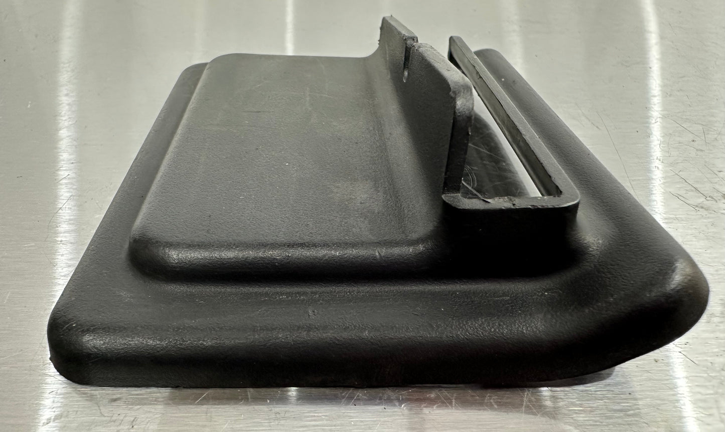 99-04 Ford Mustang Seat Bolt Track Cover (Set of 4) XR33-63618C82-AB, XR33-63618C82-BB, XR33-63618C84-BB, XR33-63618C84-AB OEM #01