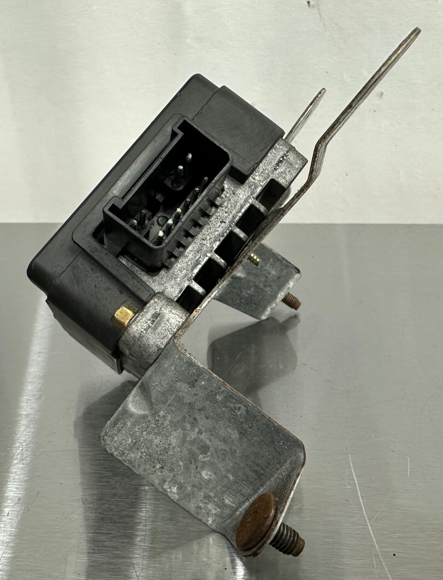 99-04 Ford Mustang ECM Gas Fuel Pump Control Module  OEM XR3F-9D372-AE, F50B-14A624-MA #01