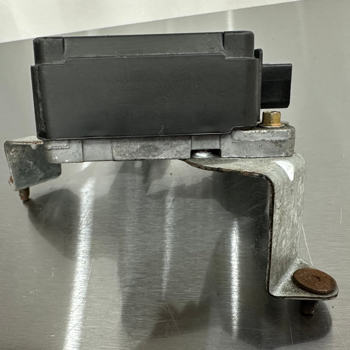 99-04 Ford Mustang ECM Gas Fuel Pump Control Module  OEM XR3F-9D372-AE, F50B-14A624-MA #01