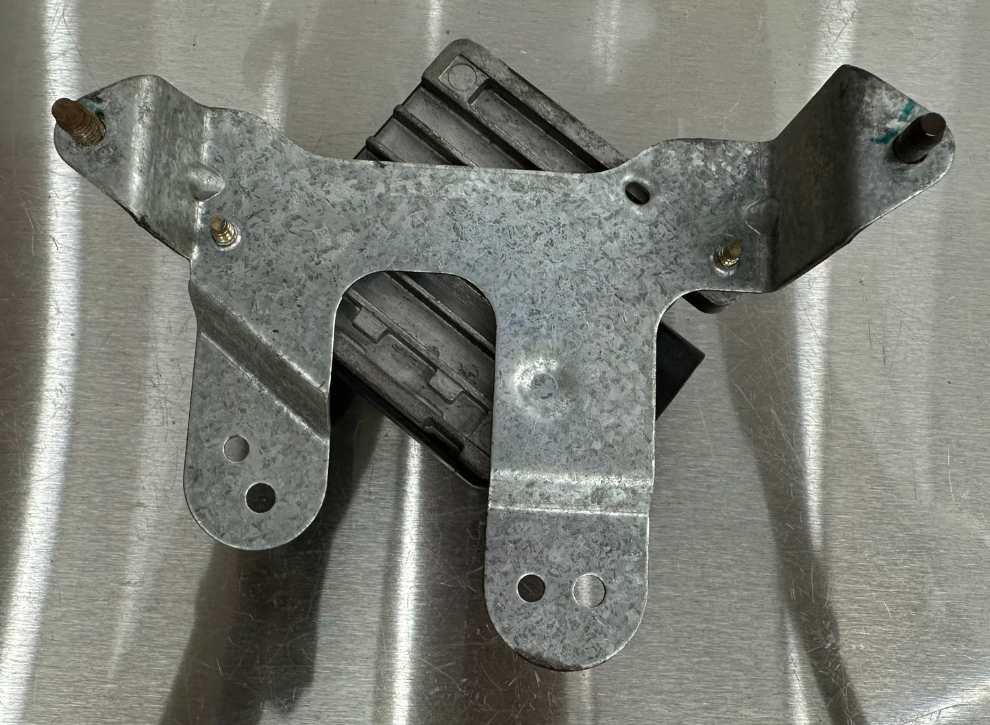 99-04 Ford Mustang ECM Gas Fuel Pump Control Module  OEM XR3F-9D372-AE, F50B-14A624-MA #01