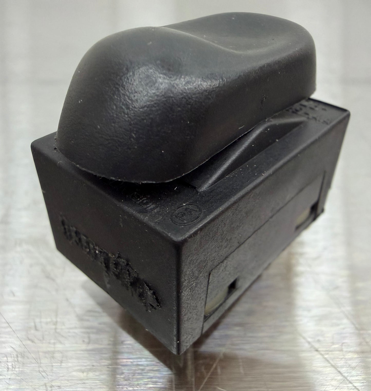 99-04 Ford Mustang Power Window Switch Button OEM F4ZB-14529-AA #01