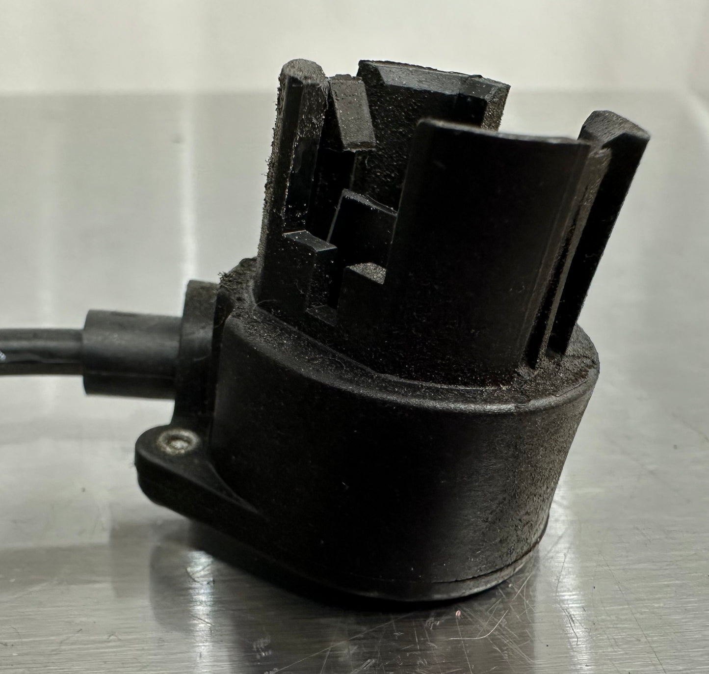 99-04 Ford Mustang Trunk Latch Lock Emergency Release Actuator OEM XR3A-6343282-CA #01