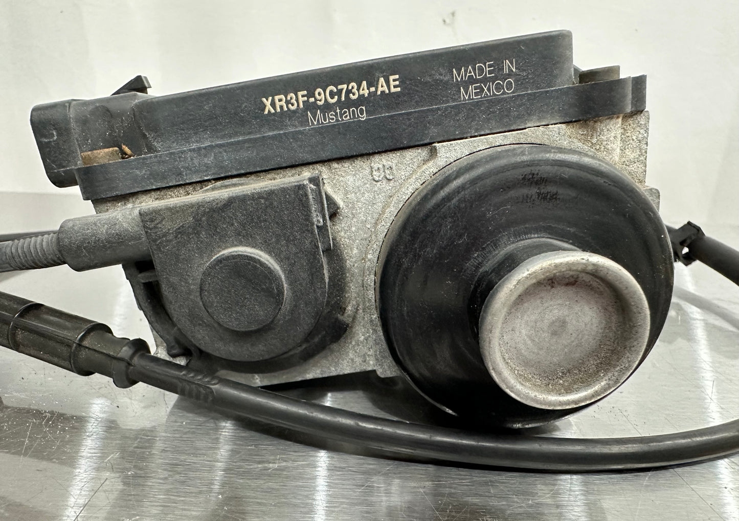 99-04 Ford Mustang Cruise Control Module OEM XR3F-9C734-AE, F87F-9A825-AC #01