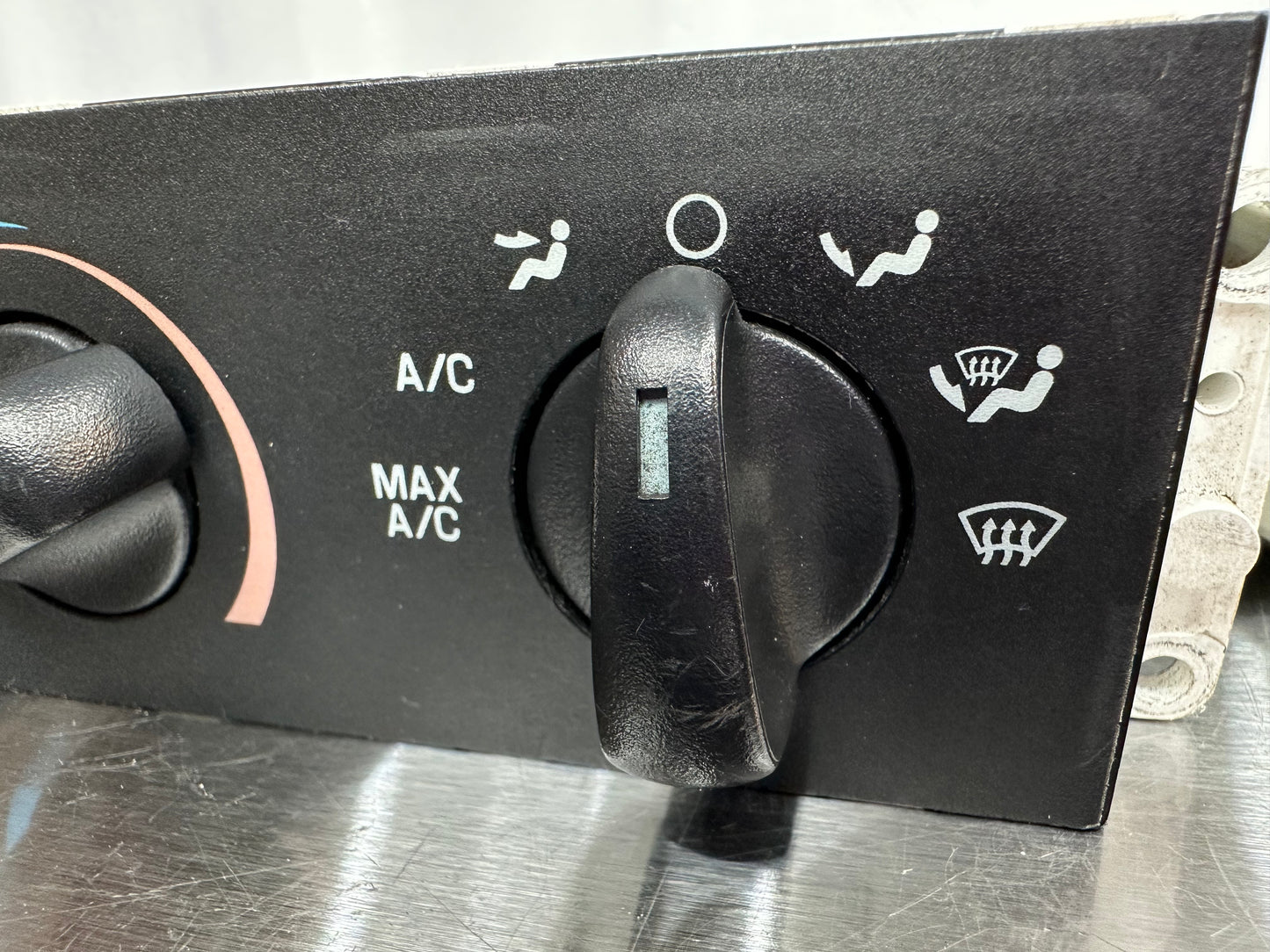 99-04 Ford Mustang A/C Heater Temperature Switch Climate Control OEM F4ZH-190674-BC #01