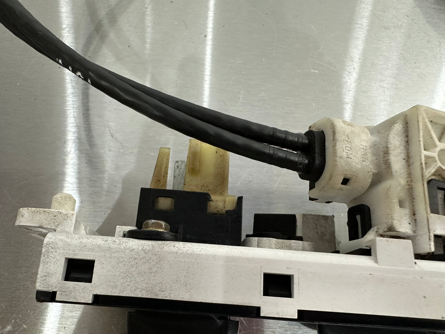 99-04 Ford Mustang A/C Heater Temperature Switch Climate Control OEM F4ZH-190674-BC #01