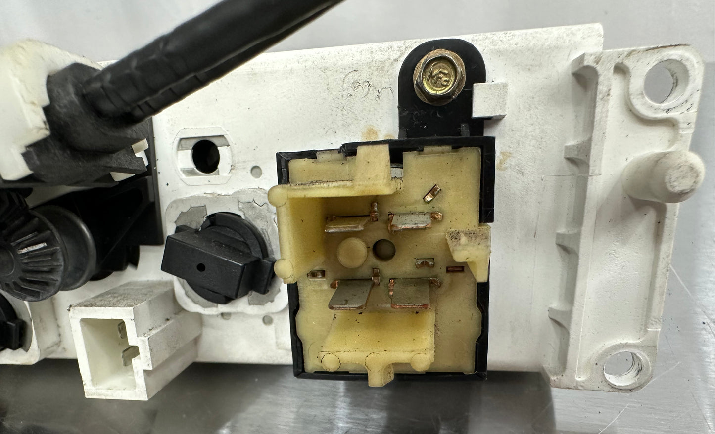 99-04 Ford Mustang A/C Heater Temperature Switch Climate Control OEM F4ZH-190674-BC #01