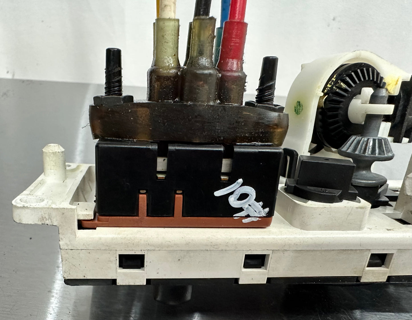 99-04 Ford Mustang A/C Heater Temperature Switch Climate Control OEM F4ZH-190674-BC #01