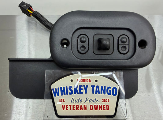99-04 Ford Mustang Driver LH Power Seat 6-Way Control Switch Panel OEM XR3X-14A706-AAW #02