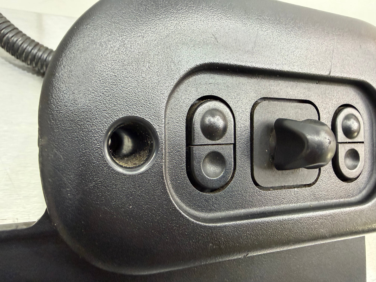 99-04 Ford Mustang Driver LH Power Seat 6-Way Control Switch Panel OEM XR3X-14A706-AAW #02