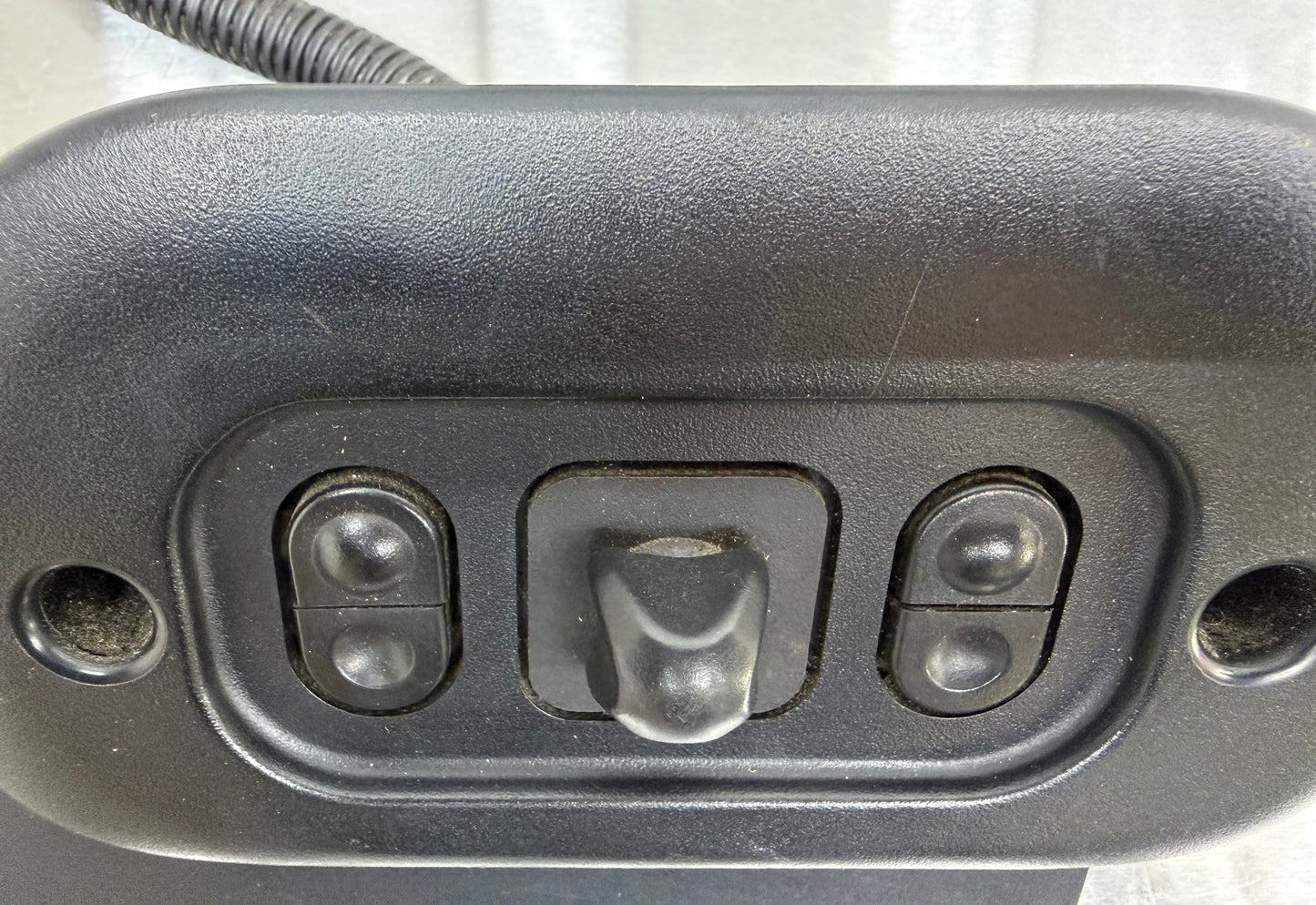 99-04 Ford Mustang Driver LH Power Seat 6-Way Control Switch Panel OEM XR3X-14A706-AAW #02
