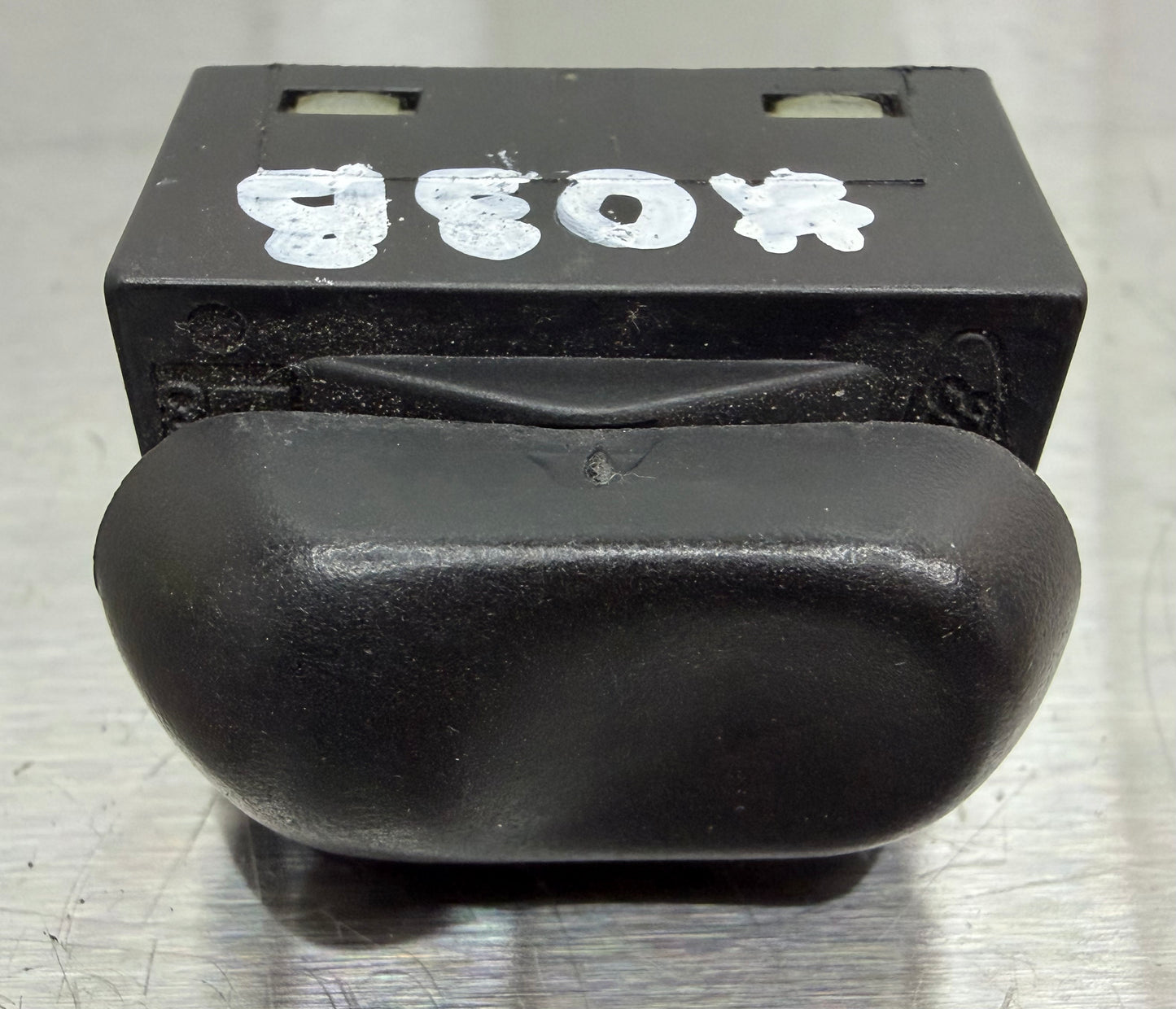 99-04 Ford Mustang Power Window Switch Button OEM F4ZB-14529-AA #03B
