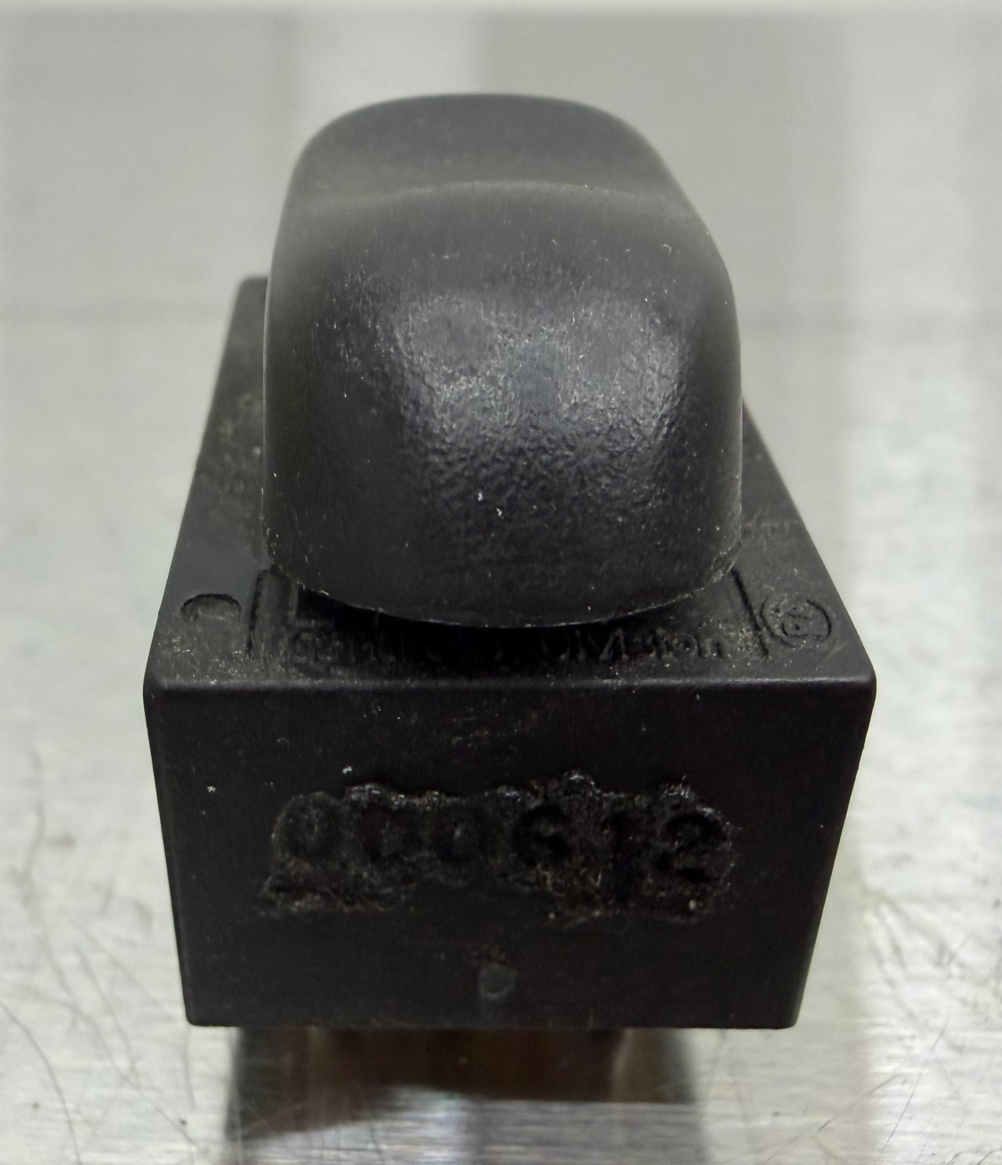 99-04 Ford Mustang Power Window Switch Button OEM F4ZB-14529-AA #03C