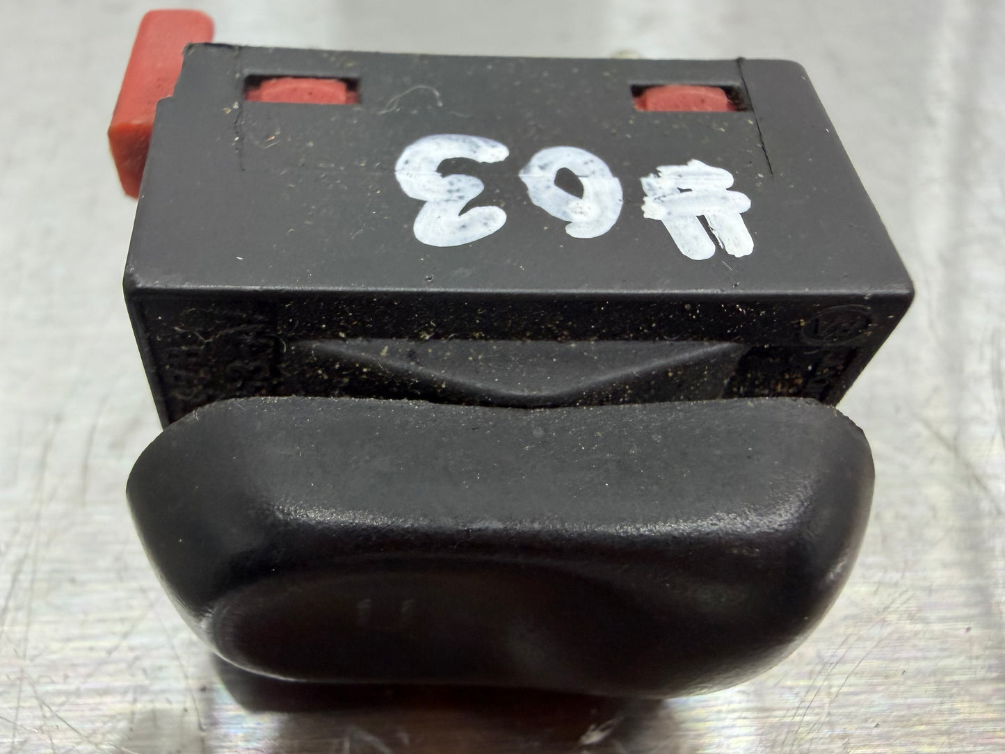 99-04 Ford Mustang Power Door Lock Switch OEM F4ZB-14963-AA #03