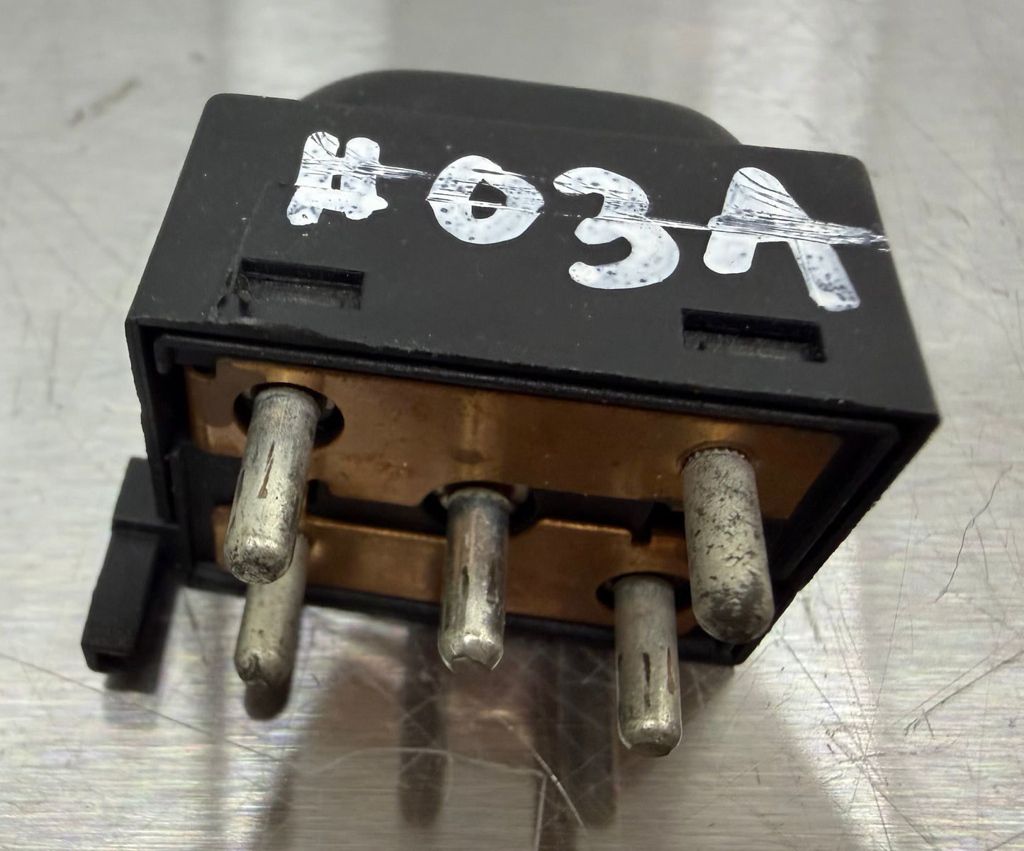 99-04 Ford Mustang Power Door Lock Switch OEM F4ZB-14017-AA #03A