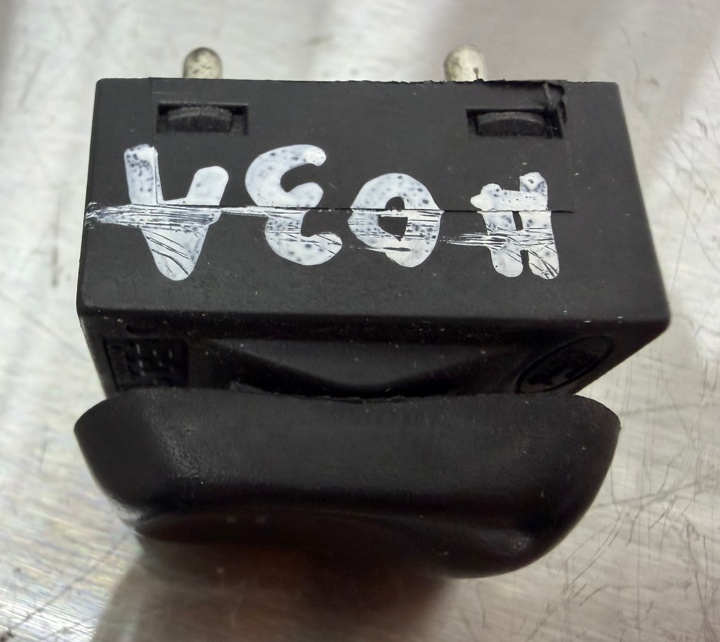 99-04 Ford Mustang Power Door Lock Switch OEM F4ZB-14017-AA #03A