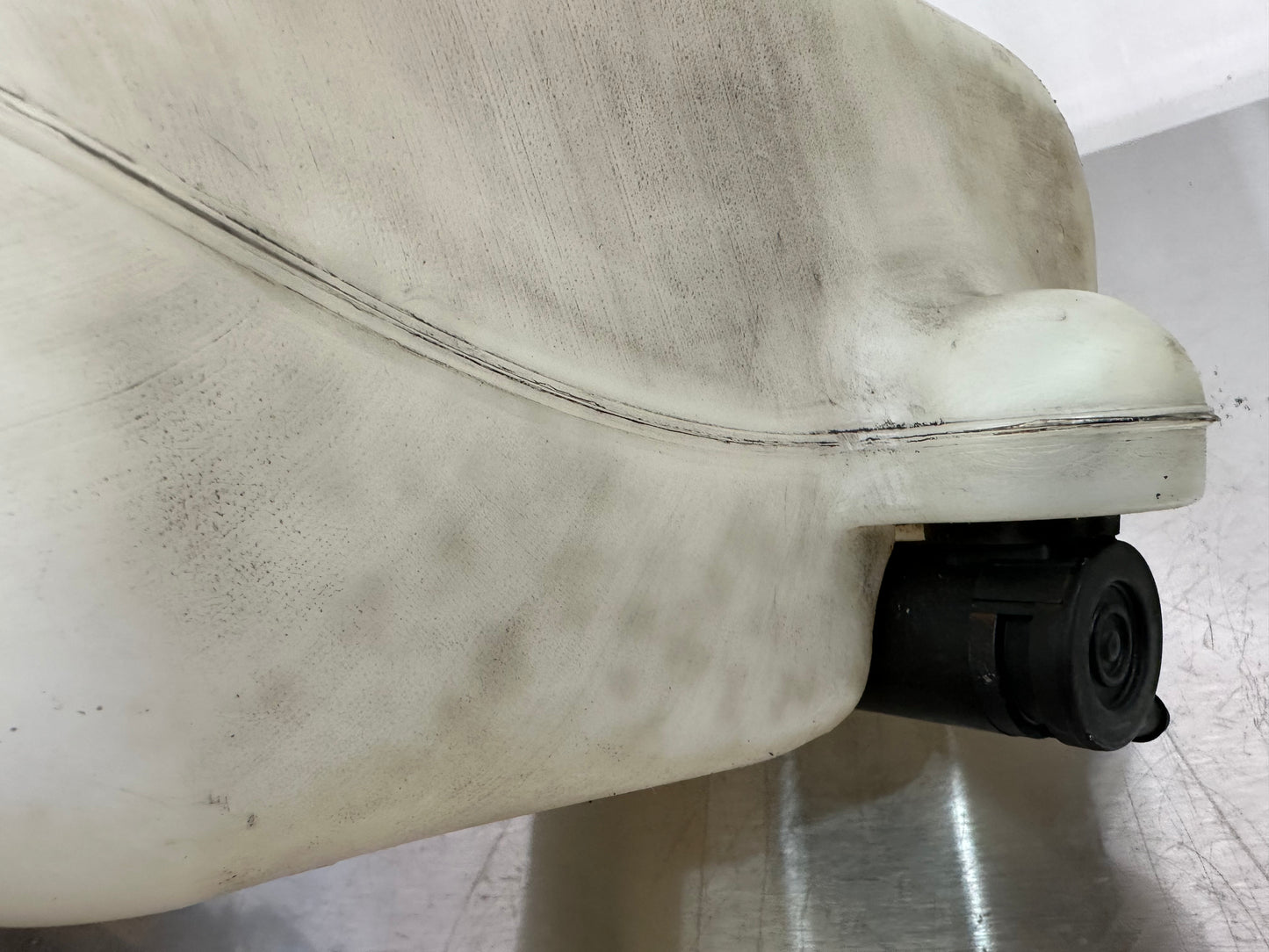 99-04 Ford Mustang Washer Fluid Reservoir Tank & Pump OEM #01