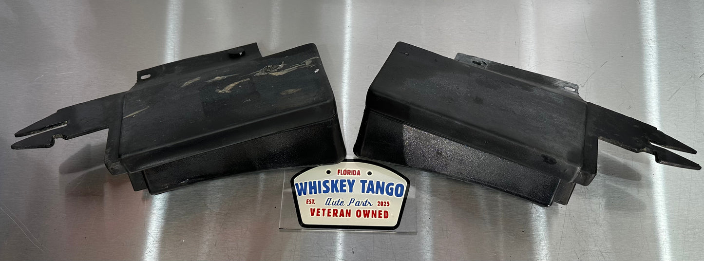 99-04 Ford Mustang Rocker Panel Side Skirt Extension End Cap Side LH RH (set of 2) OEM #01
